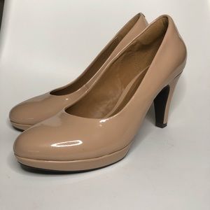 Clarks 8.5 NEVER WORN